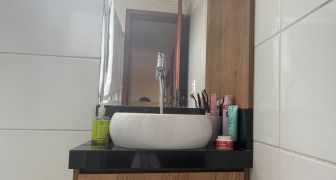  Apartamento com 2 dormitórios LO 142 